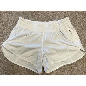 LULULEMON Low Rise Tracker short - White - Womens Size 10